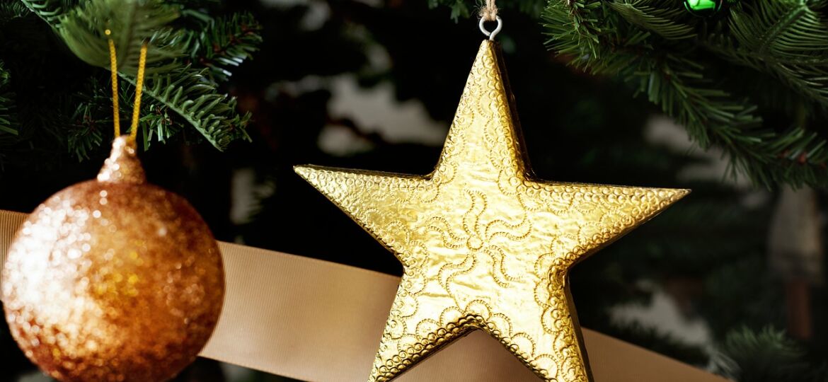 baubles-2953726_1280