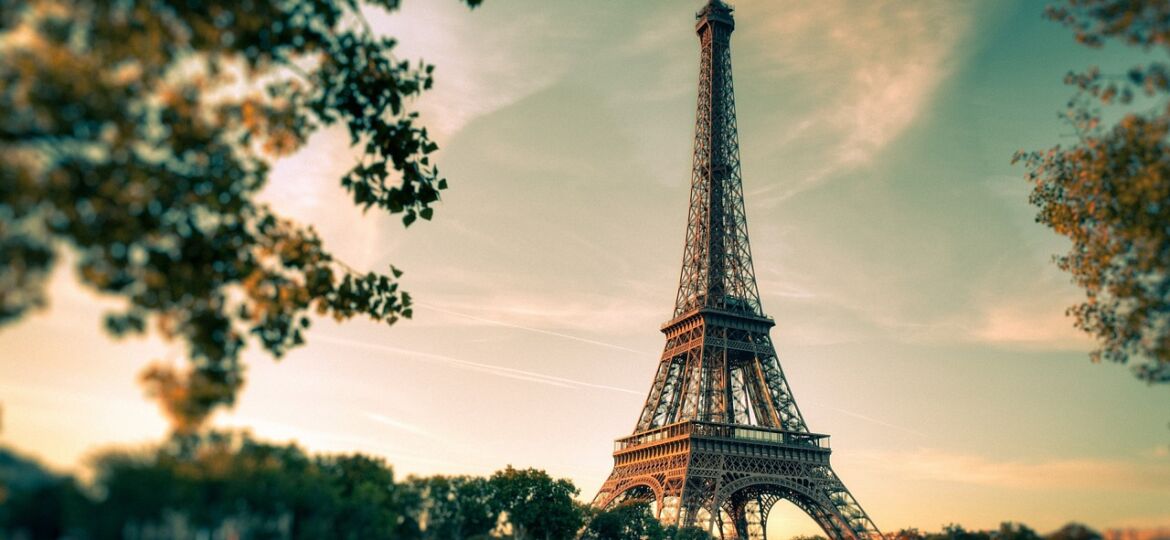 eiffel-tower-2810259_1280